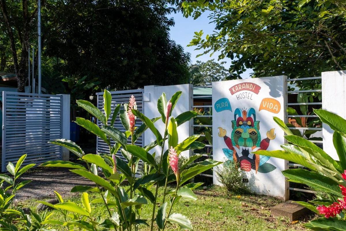 Karandi Hostel Uvita Exterior photo